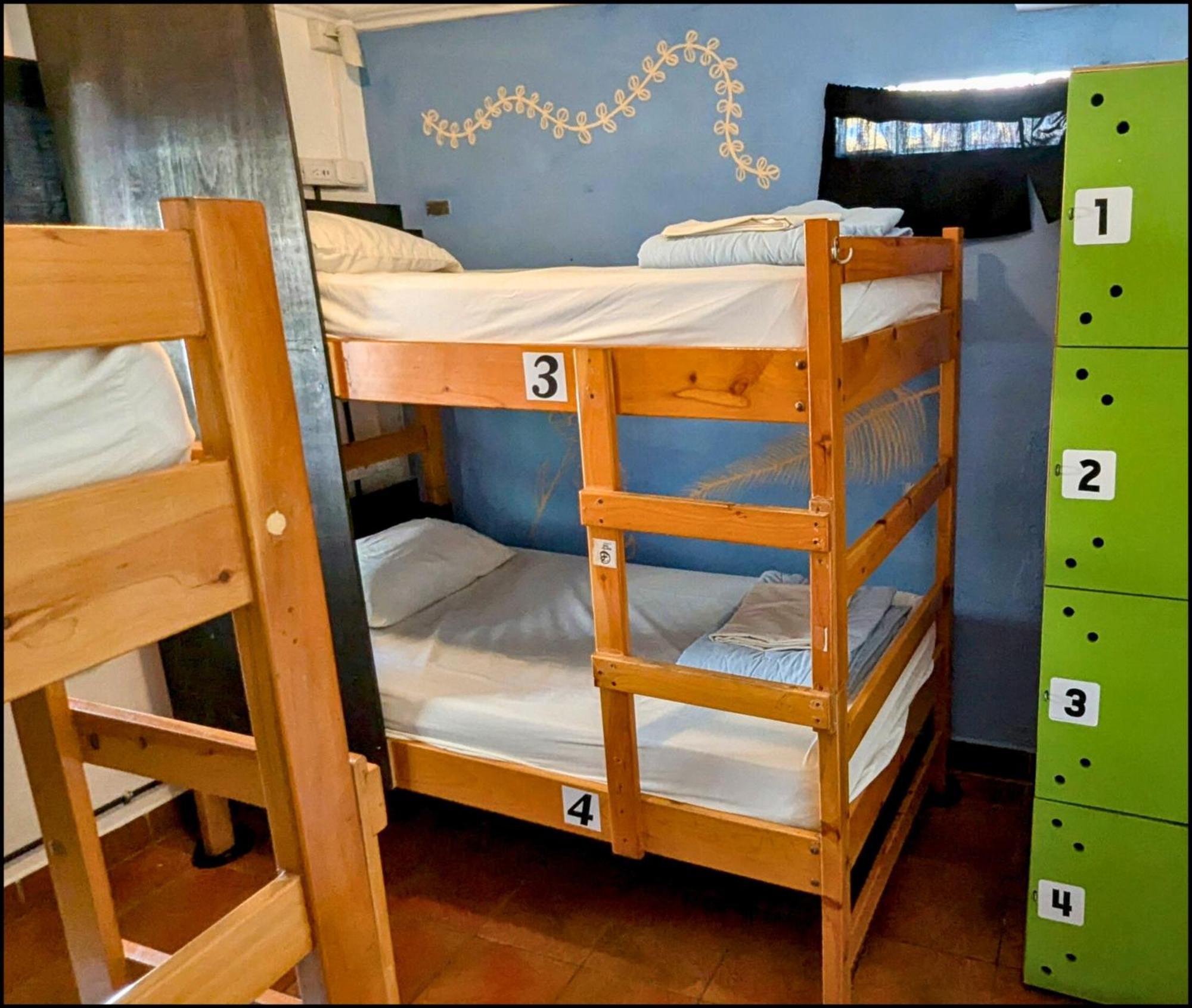 Dreamboat Hostel Panajachel Kültér fotó
