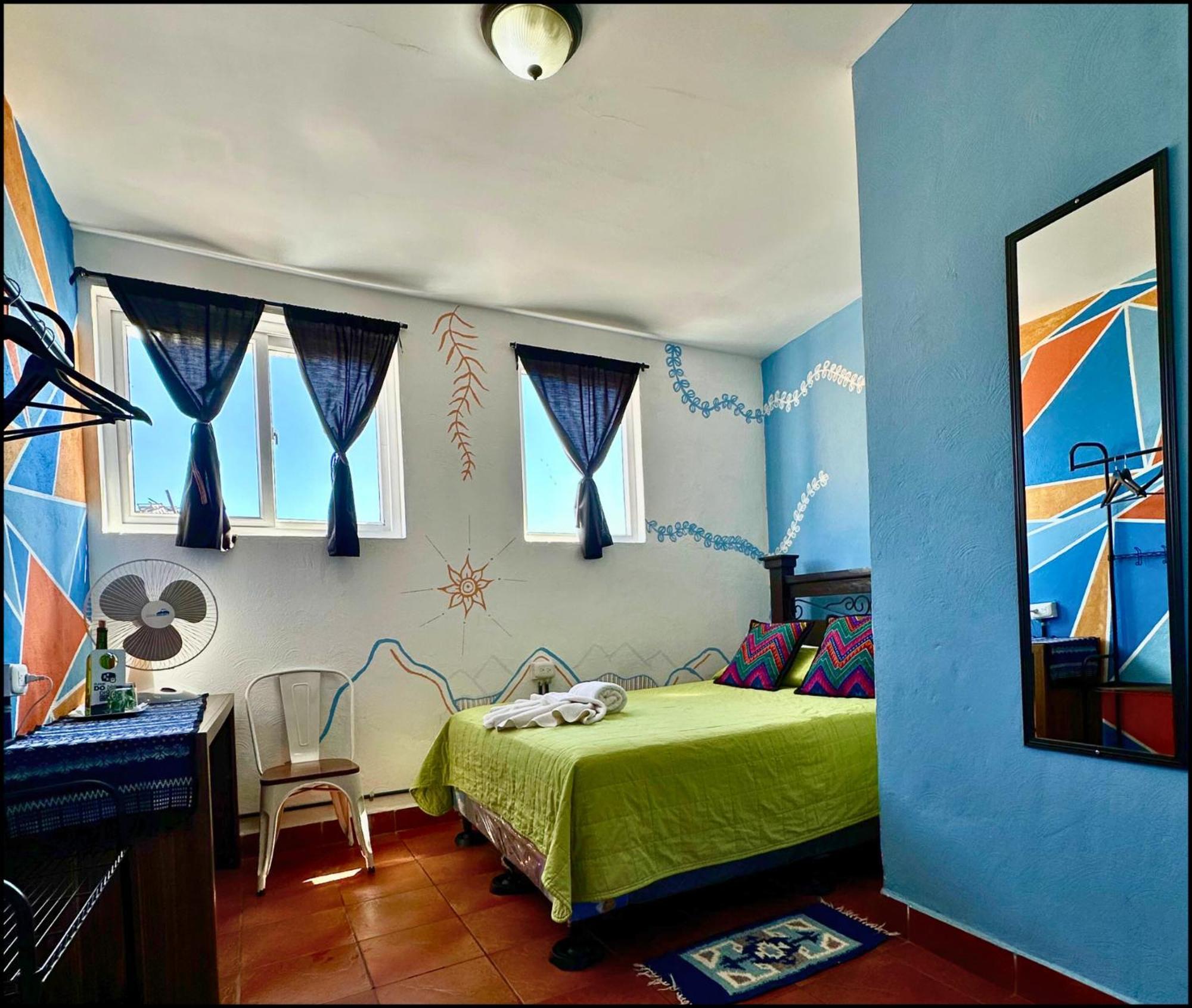 Dreamboat Hostel Panajachel Kültér fotó